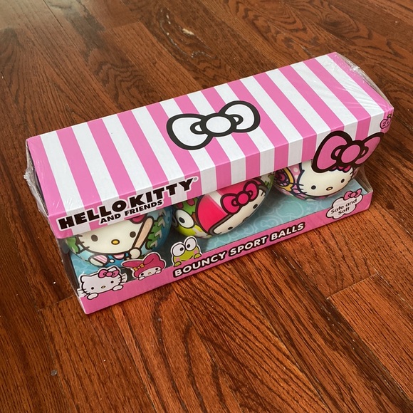 New Sanrio Hello Kitty Bouncy Sport Balls Kids Toys - Picture 2 of 12